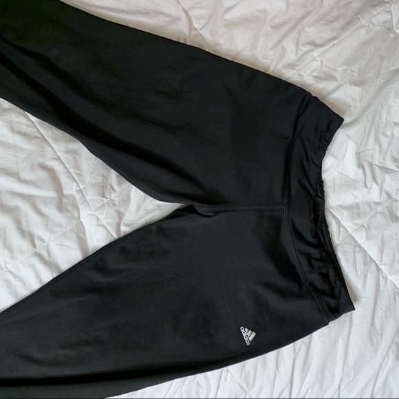 Adidas Cropped Black Work out legging - Picture 3 of 3